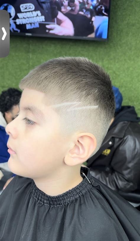Schedule Appointment with BRAZYKUTS BARBERSHOP.
